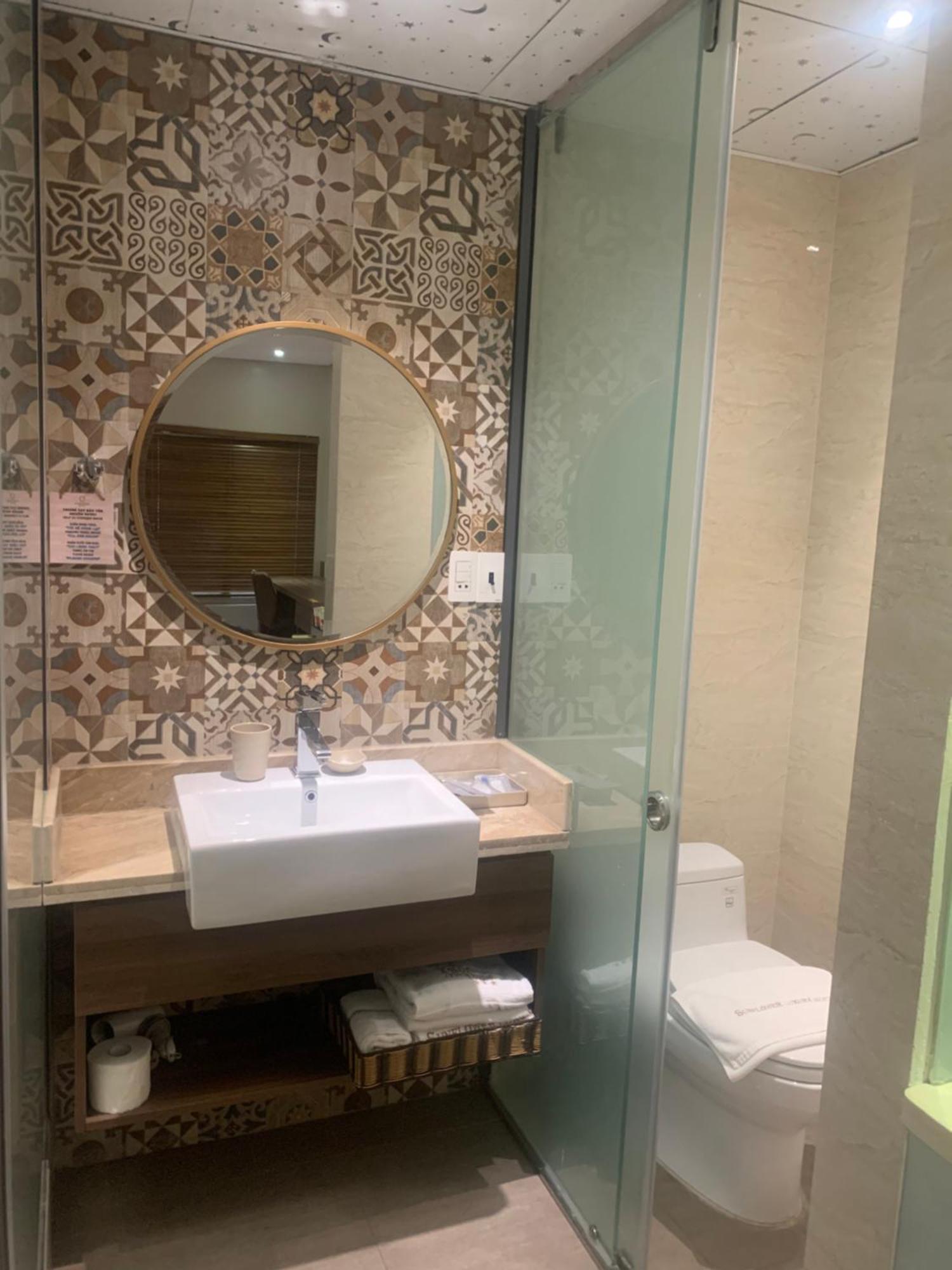 Sunflower Luxury Hotel Ho Chi Minh City Exterior photo