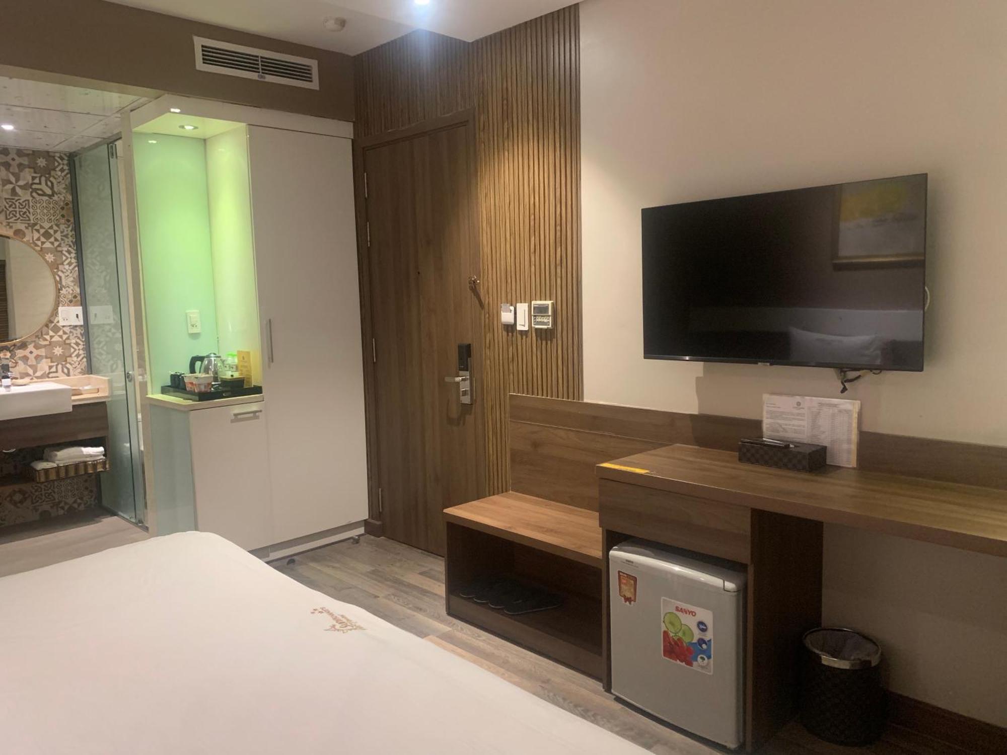 Sunflower Luxury Hotel Ho Chi Minh City Exterior photo